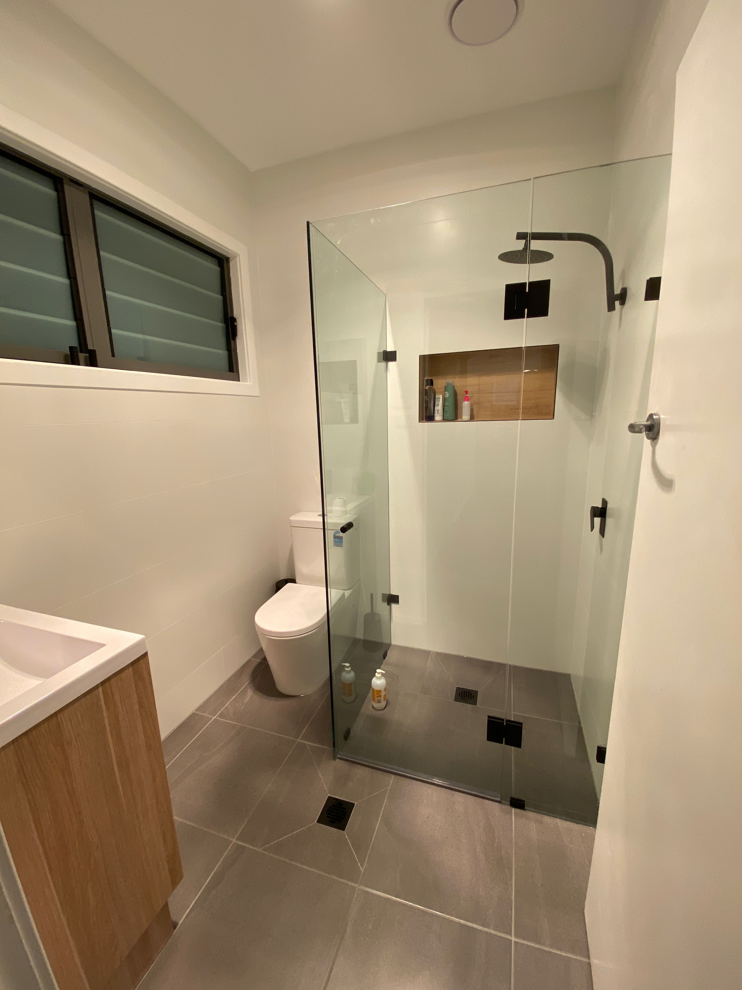 Classic bathroom renovation Bunnings community