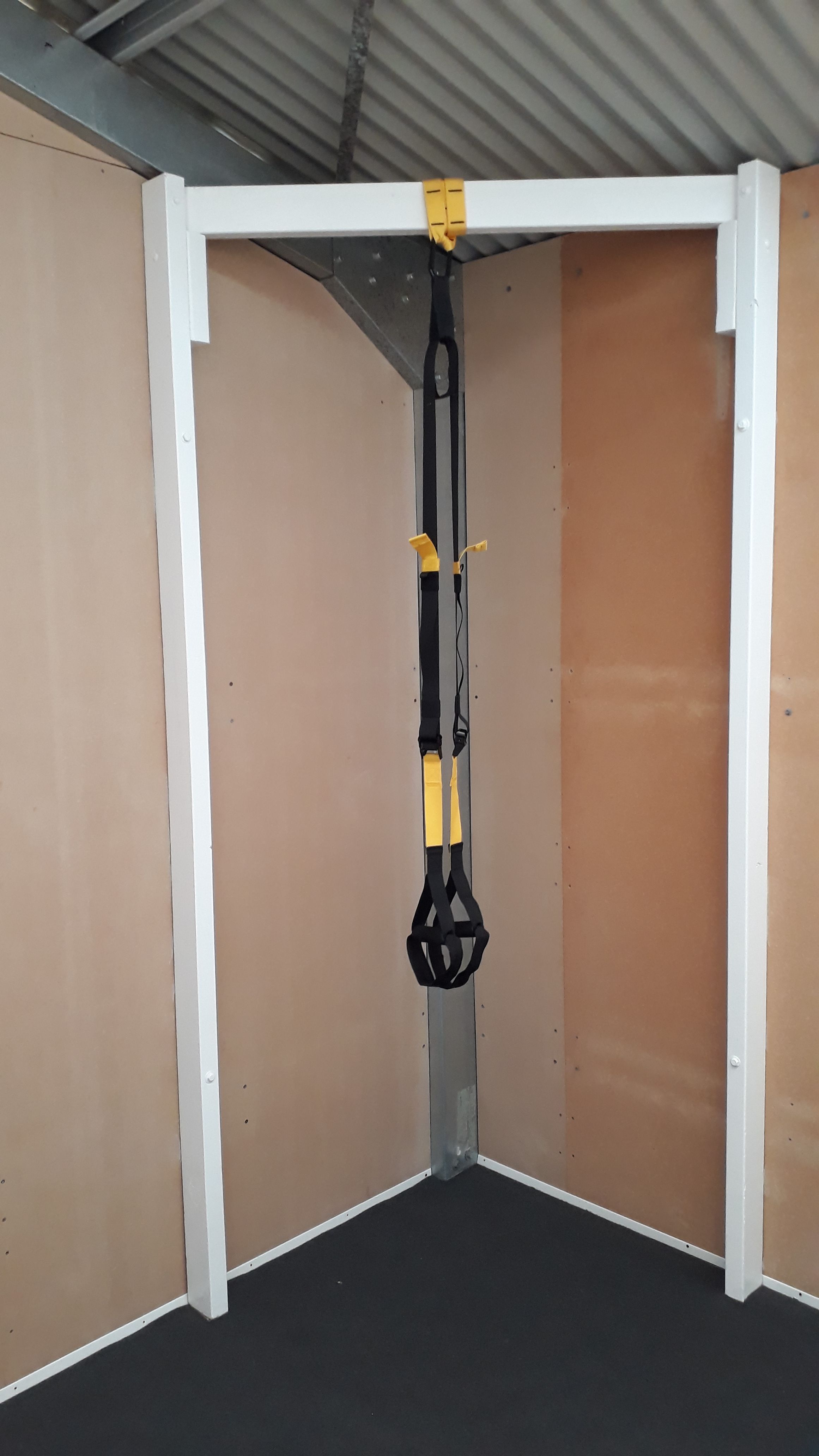 Wall mounting 50kg boxing bag Bunnings community