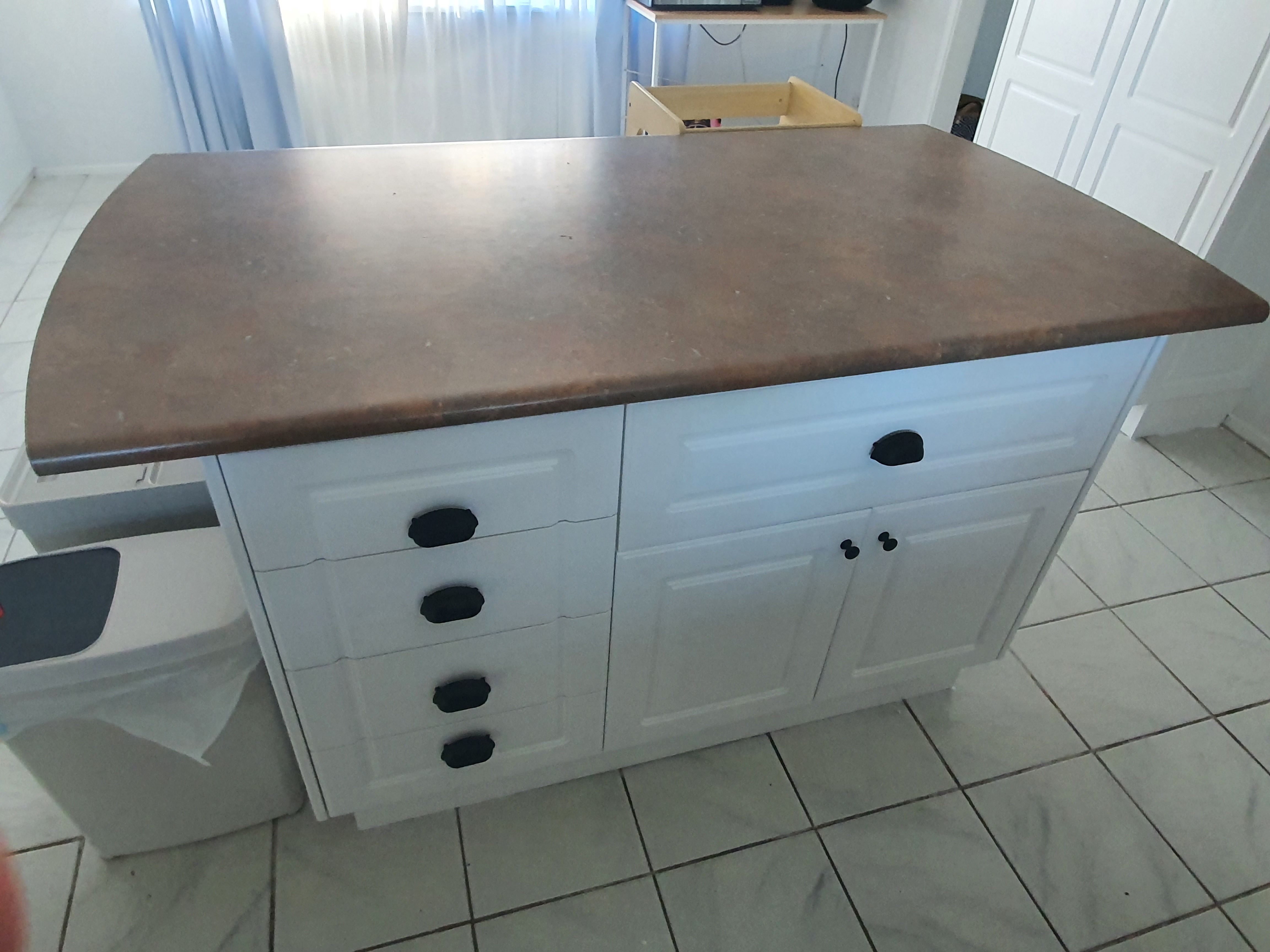 Solved How to paint laminate countertops? Bunnings community