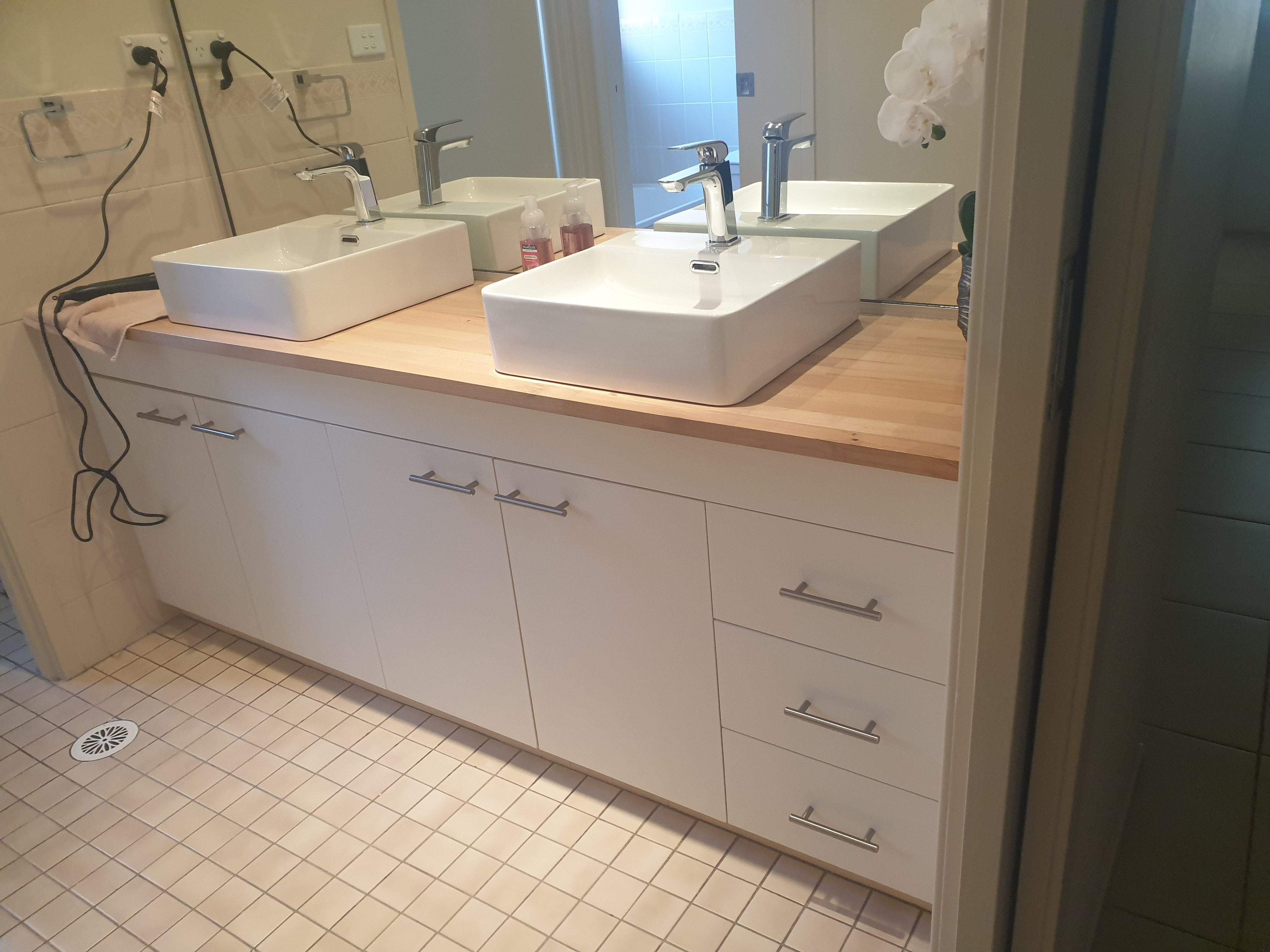 Budget bathroom update with new benchtop... Bunnings community