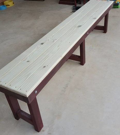 Simple DIY Outdoor Bench - Home Improvement Projects to inspire
