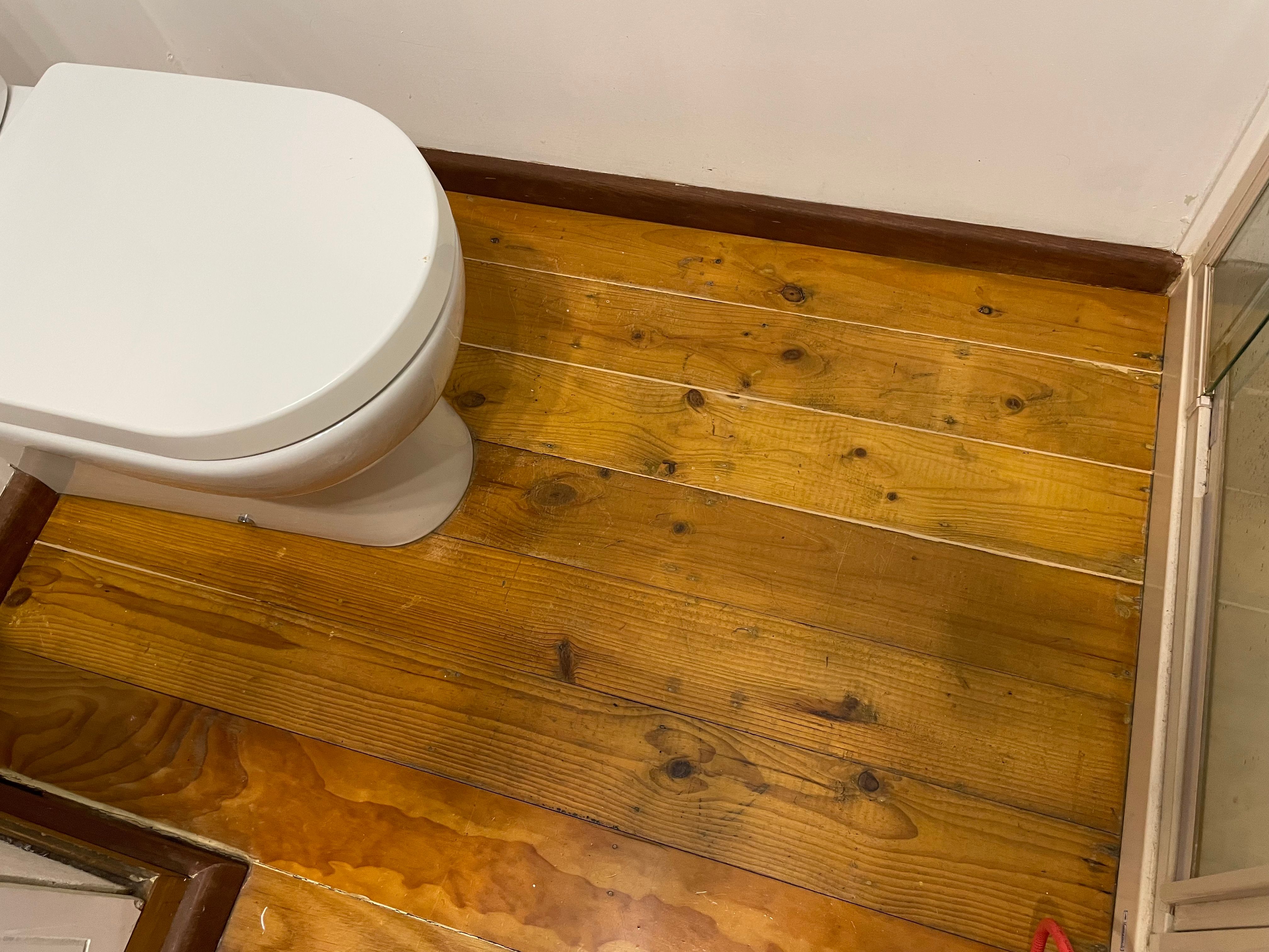 Solved Filling gaps between floorboards in bath... Bunnings