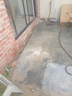 Gap btw slab and house.jpeg