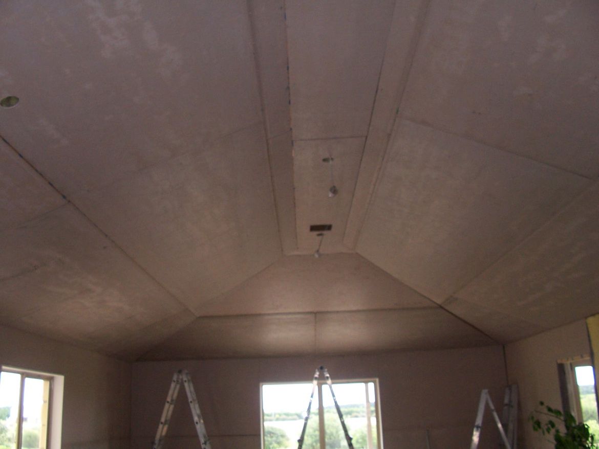 Pool ceiling north.JPG