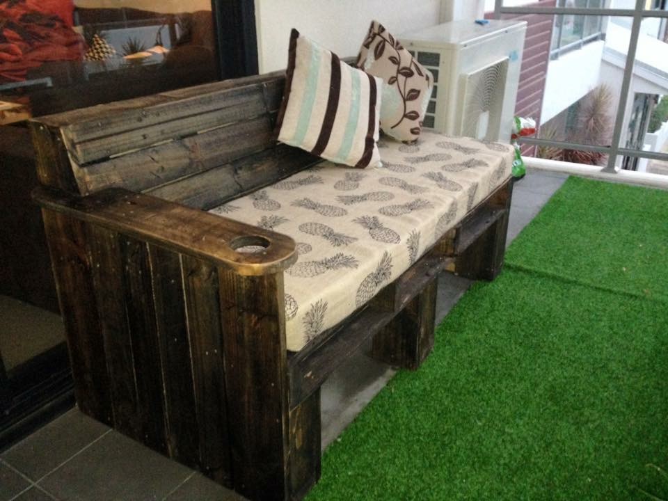 Bench seat made from reclaimed pallets Bunnings community
