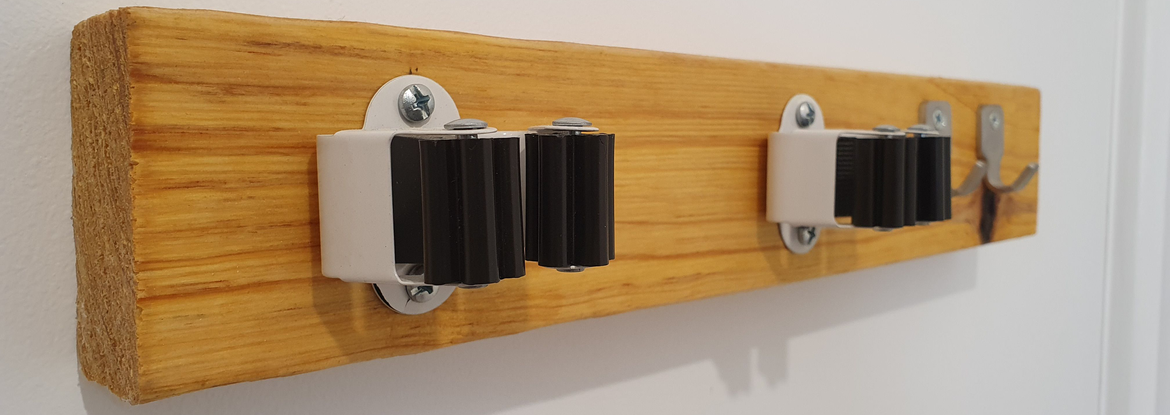 broom holder 2.png