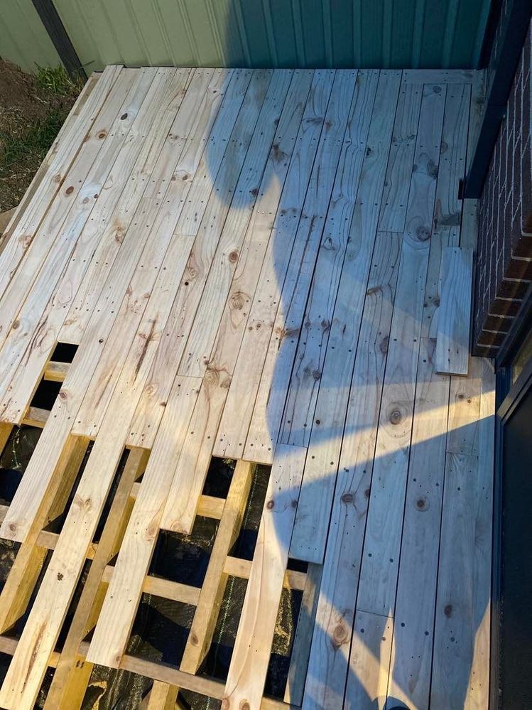 Placing decking boards