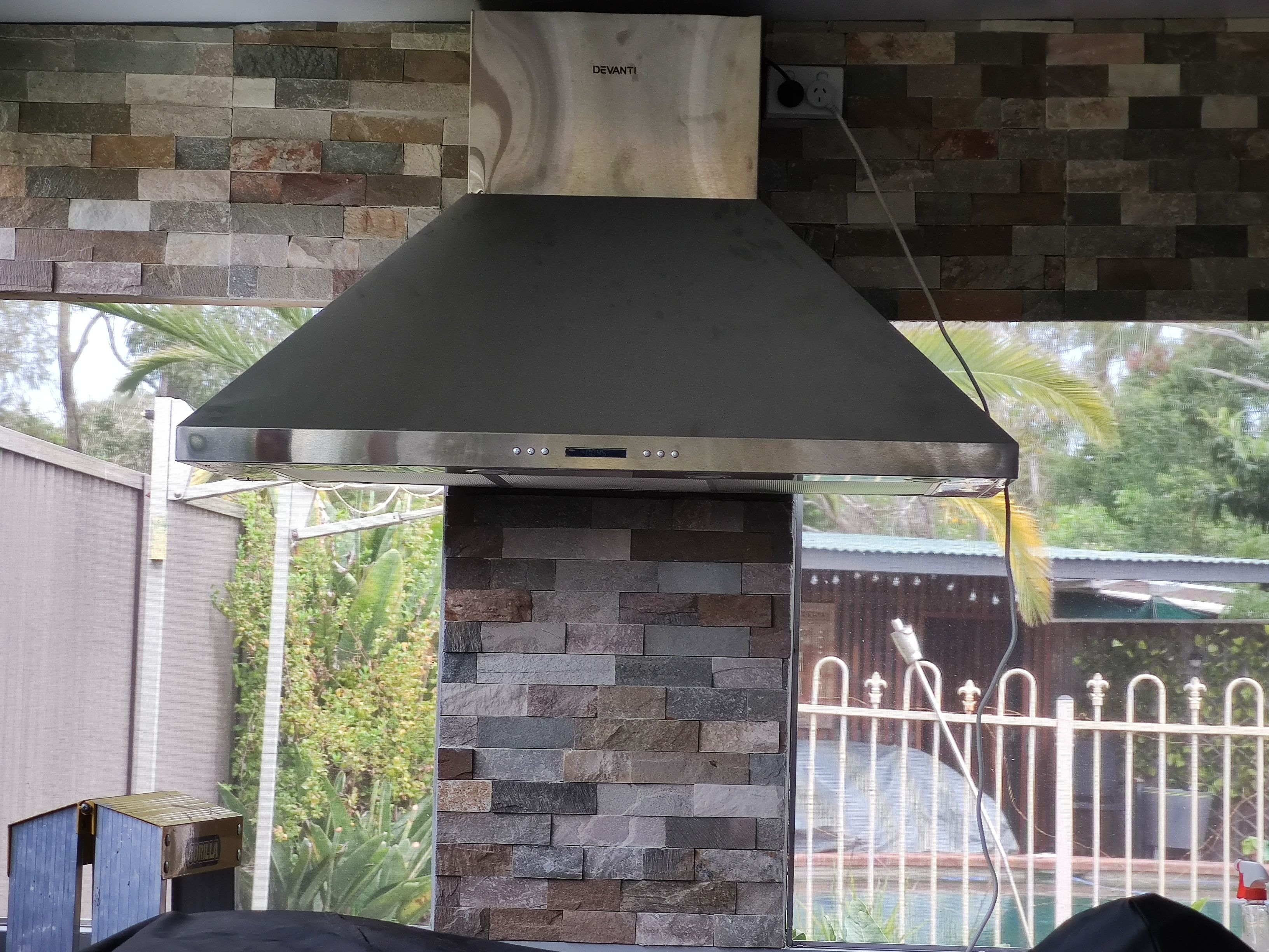 Stone tiles around BBQ rangehood Bunnings community
