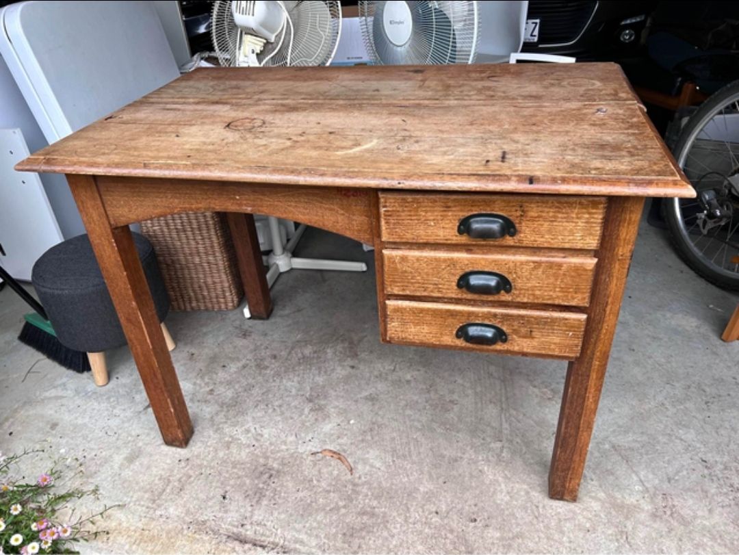 How to fix split in wooden desk? Bunnings community