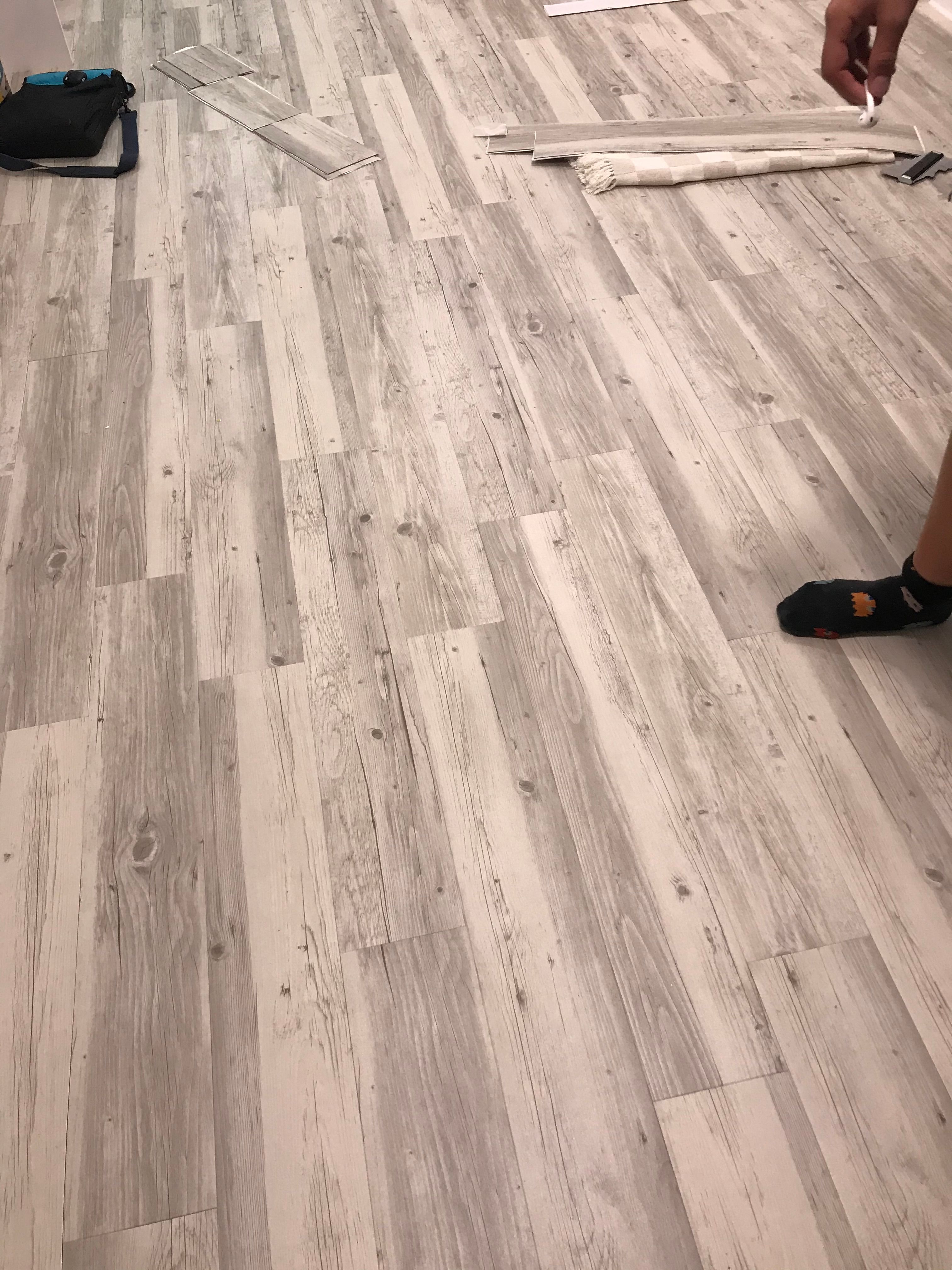 Apartment makeover using paint and vinyl... Bunnings community