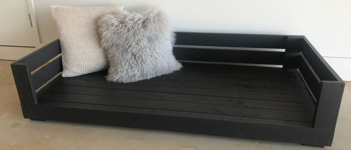 LePallet dog bed.png