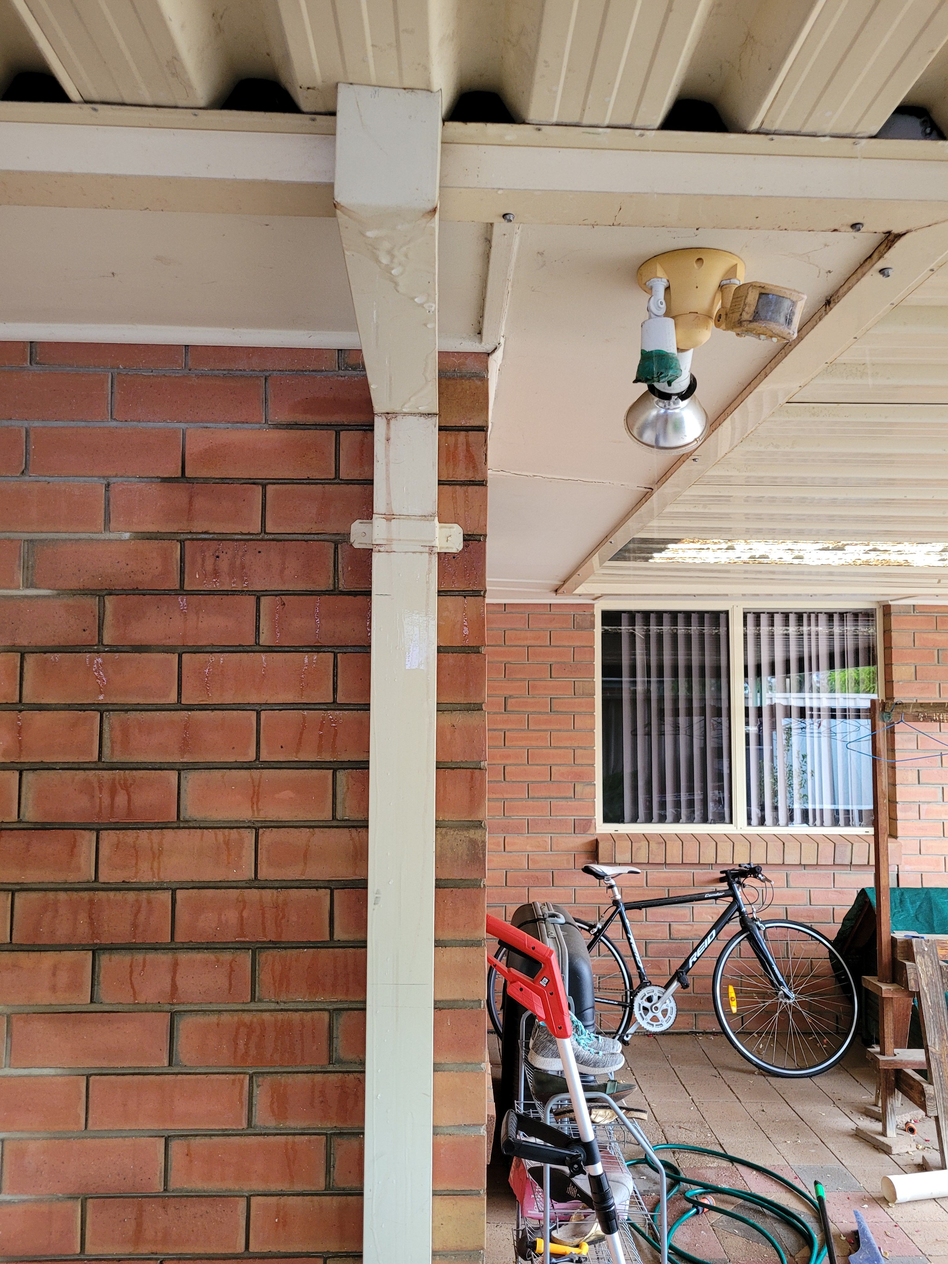 How to replace a leaking downpipe? Bunnings community