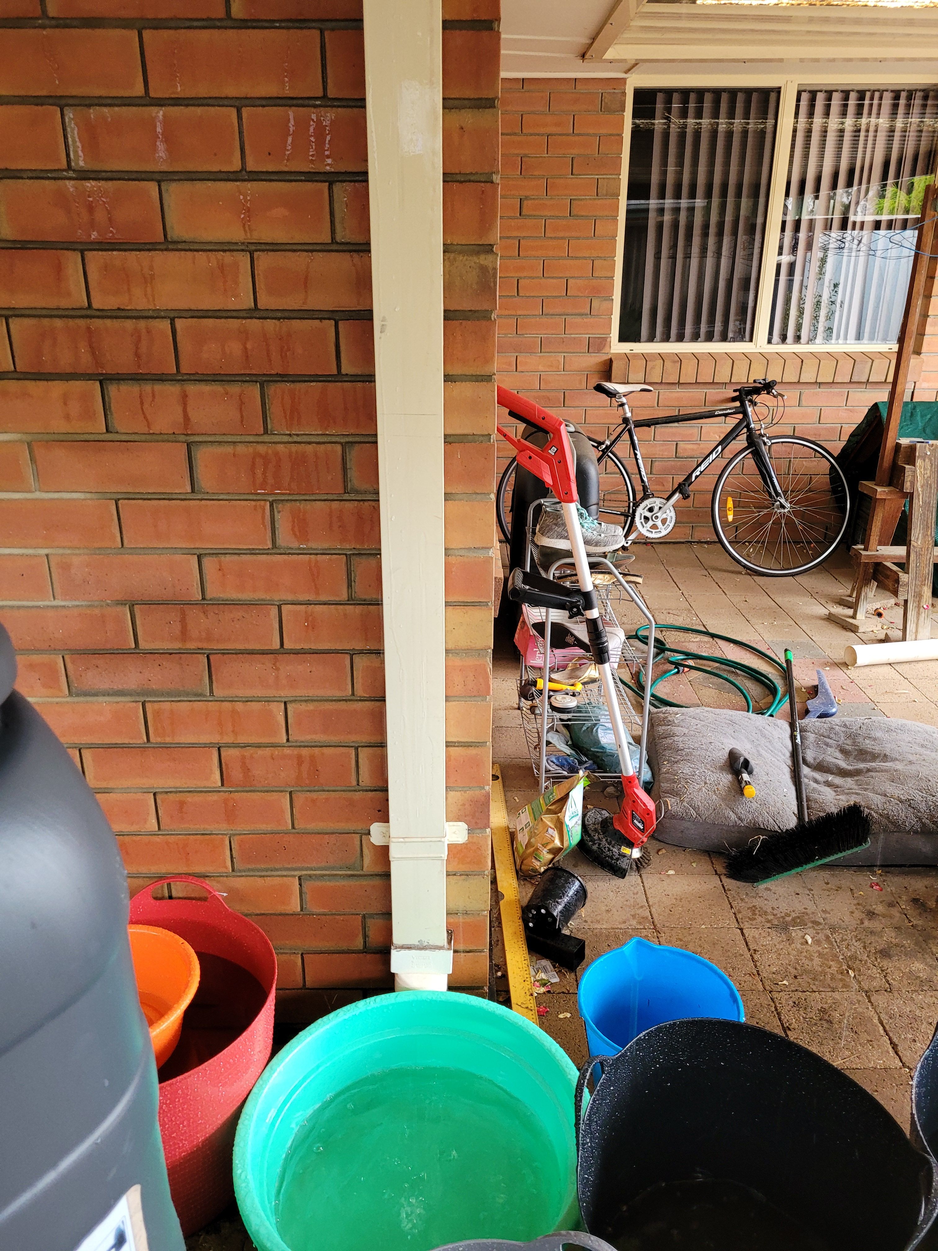 How to replace a leaking downpipe? Bunnings community