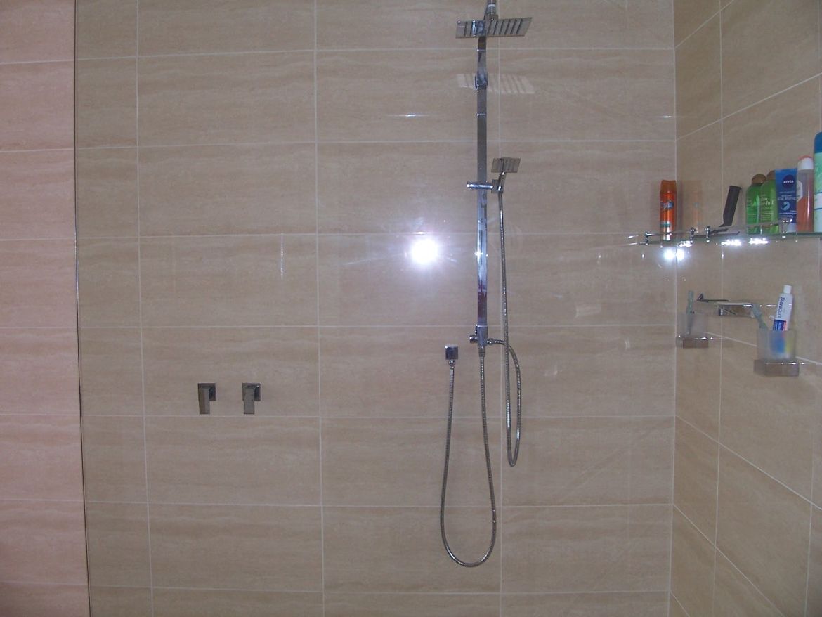 Main Shower.JPG