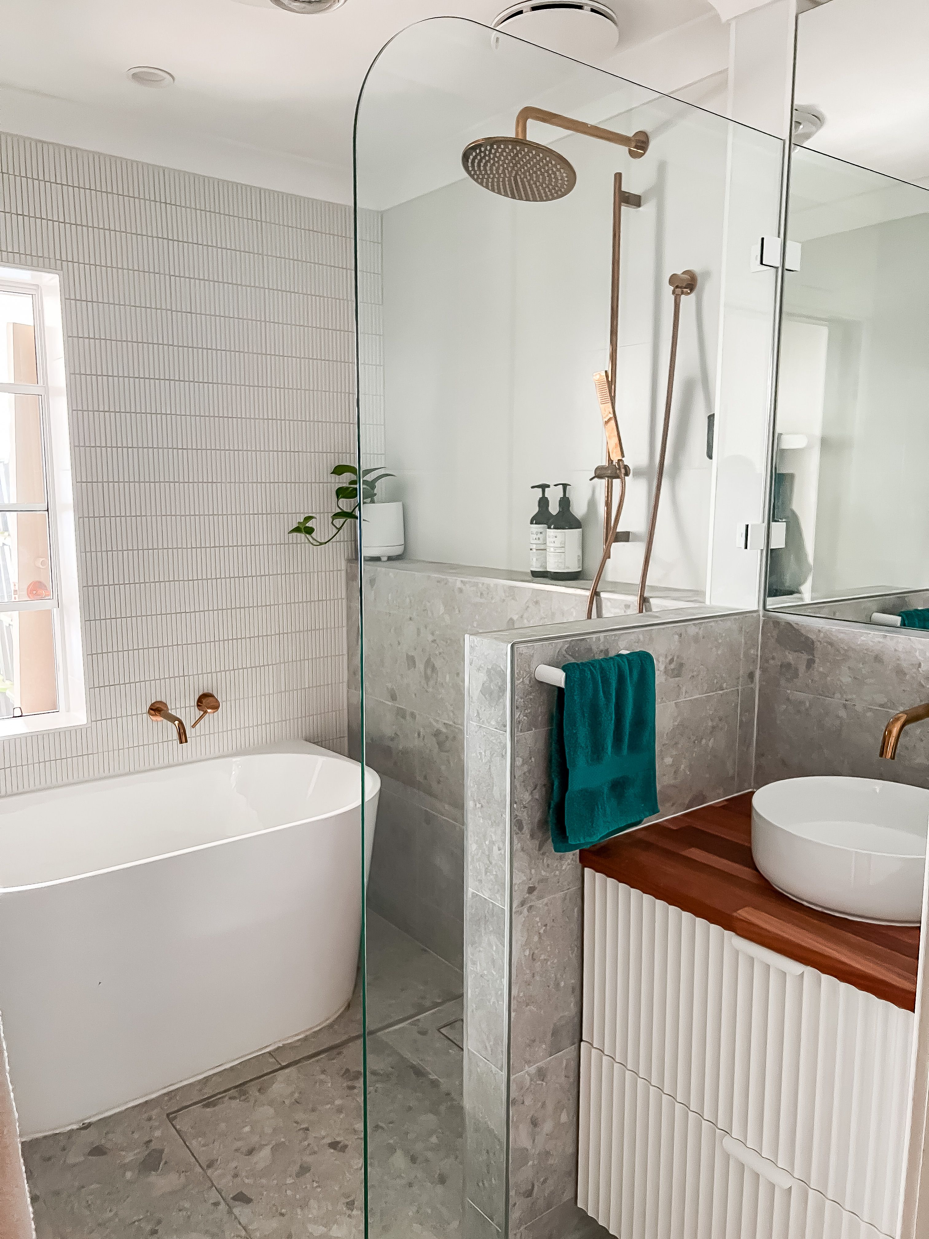 How do I repair a chip in our new bath? Bunnings community