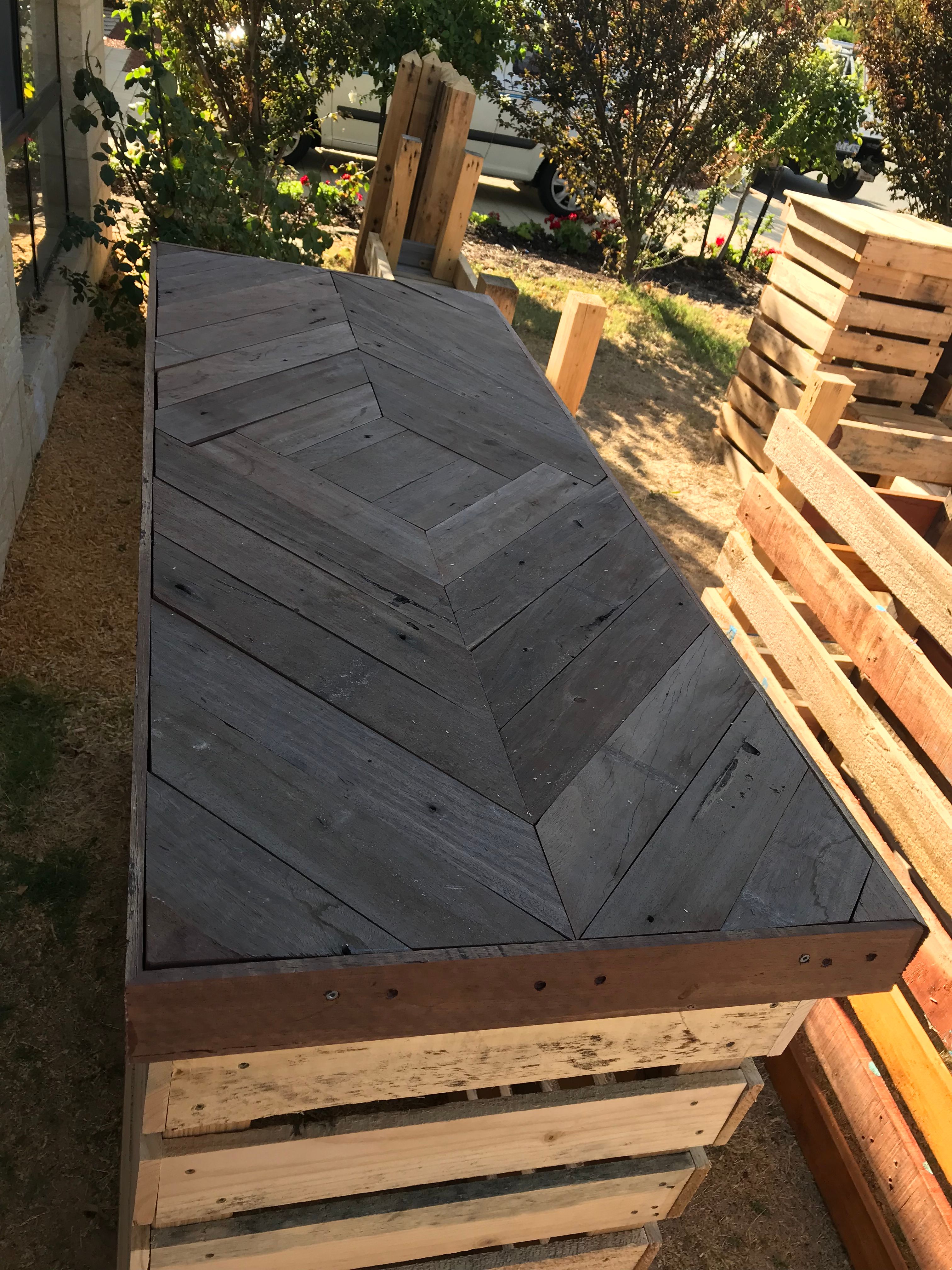 Pallet bar Bunnings community