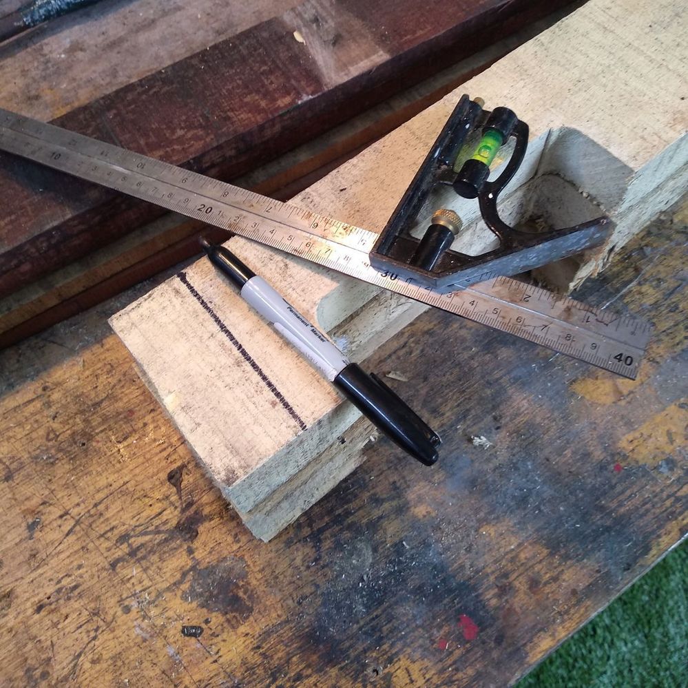 2.2 Trimming runner to length.jpeg