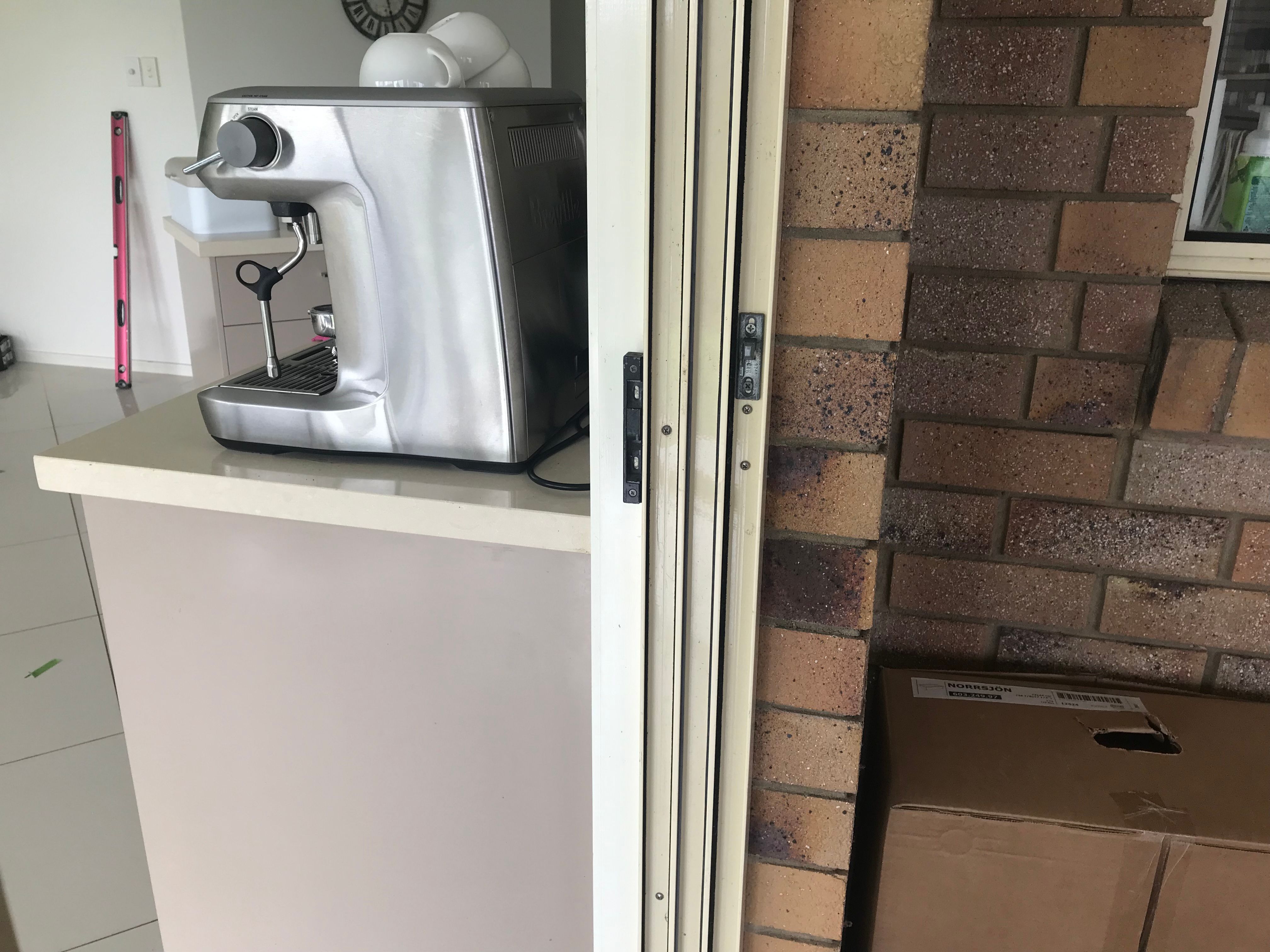 Solved How to paint 80s aluminium doors? Bunnings community