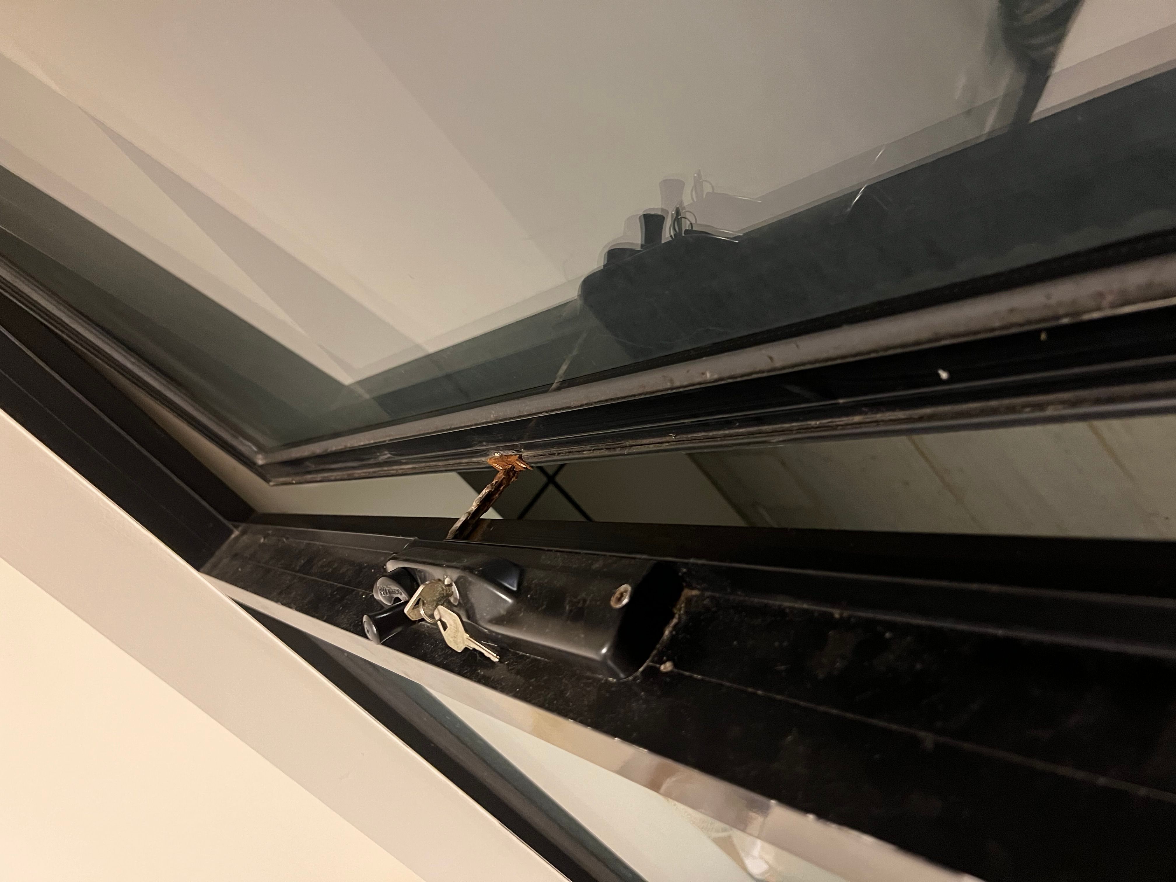 How to put a fly screen on a awning wind... Bunnings community