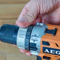 Adjust the clutch on your drill-driver