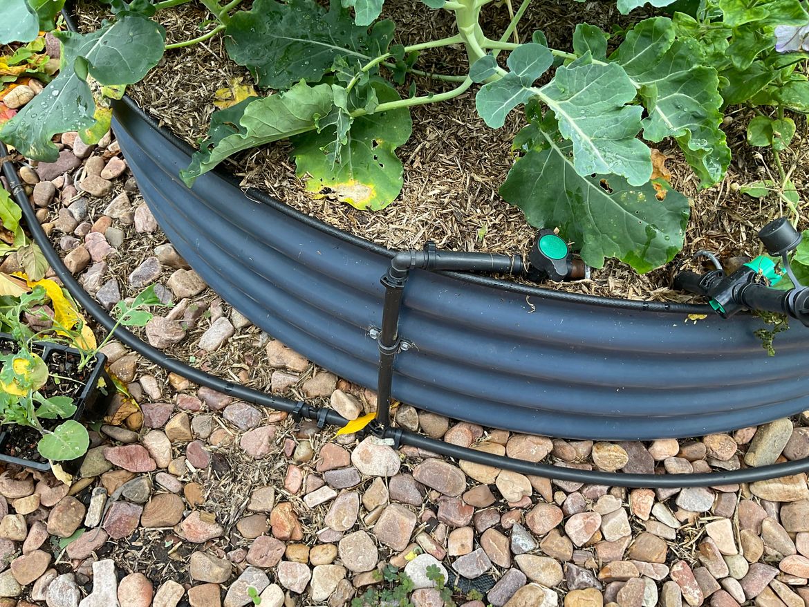 On off valve to a hose connector