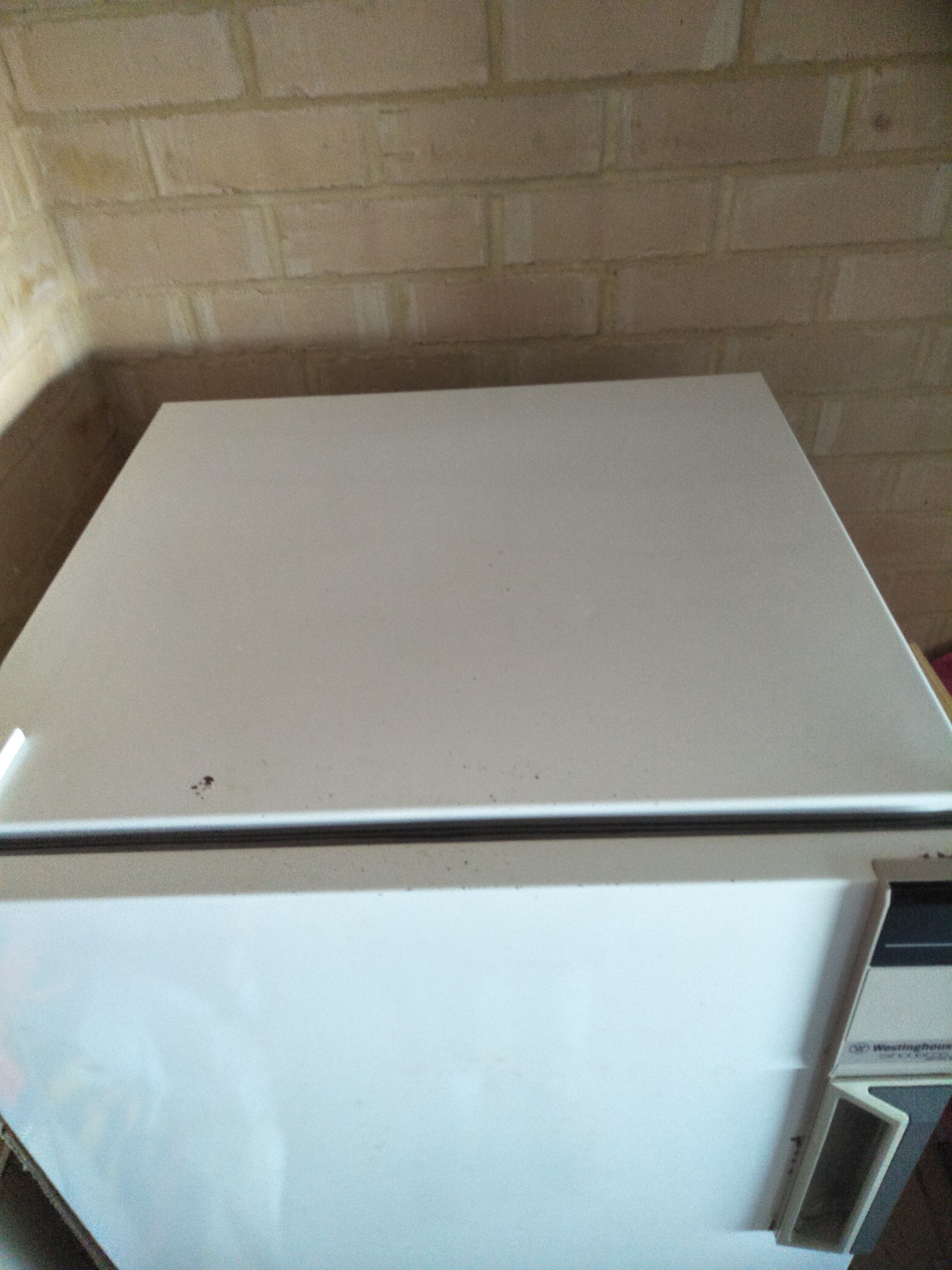 How do I paint a white rusty fridge? Bunnings community
