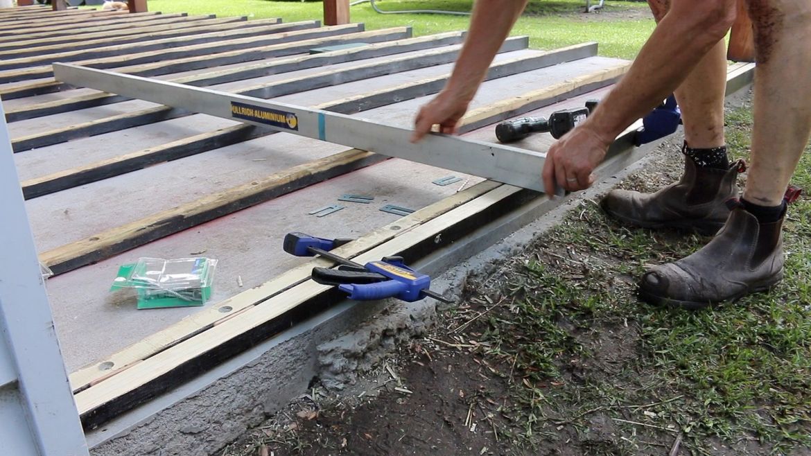 Back Deck image 1.jpg