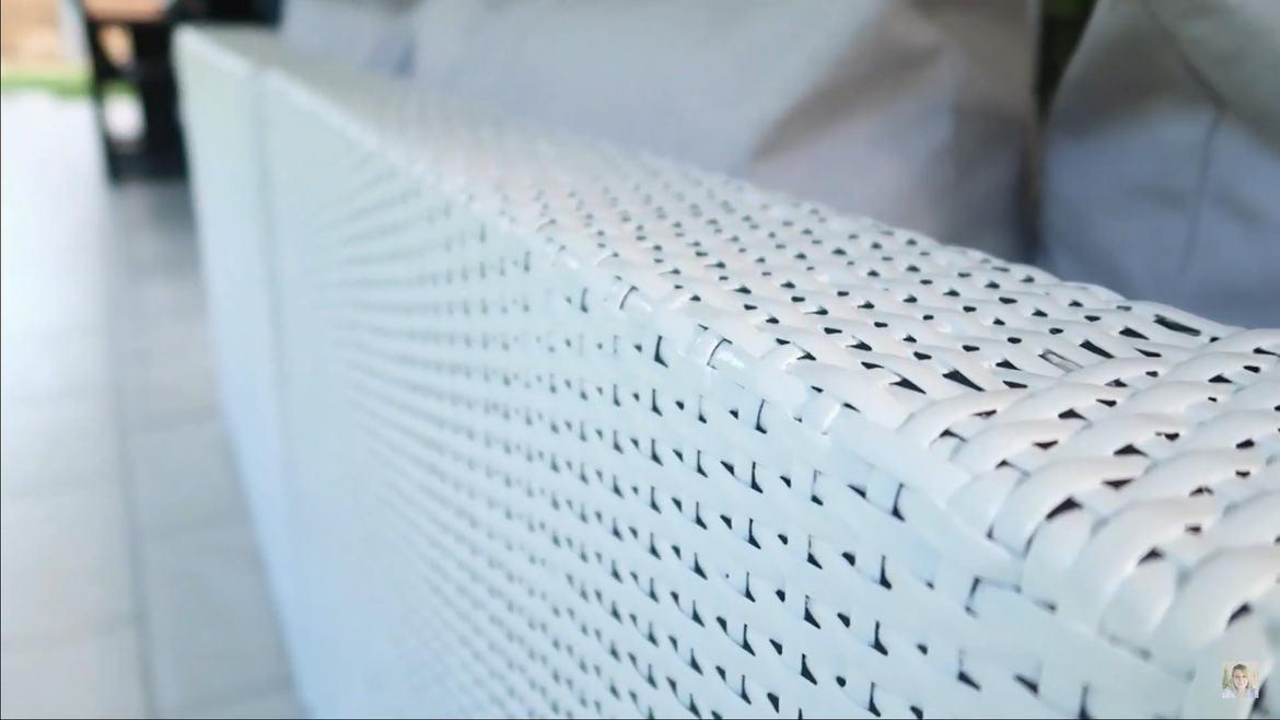 The paint covers the wicker so well.