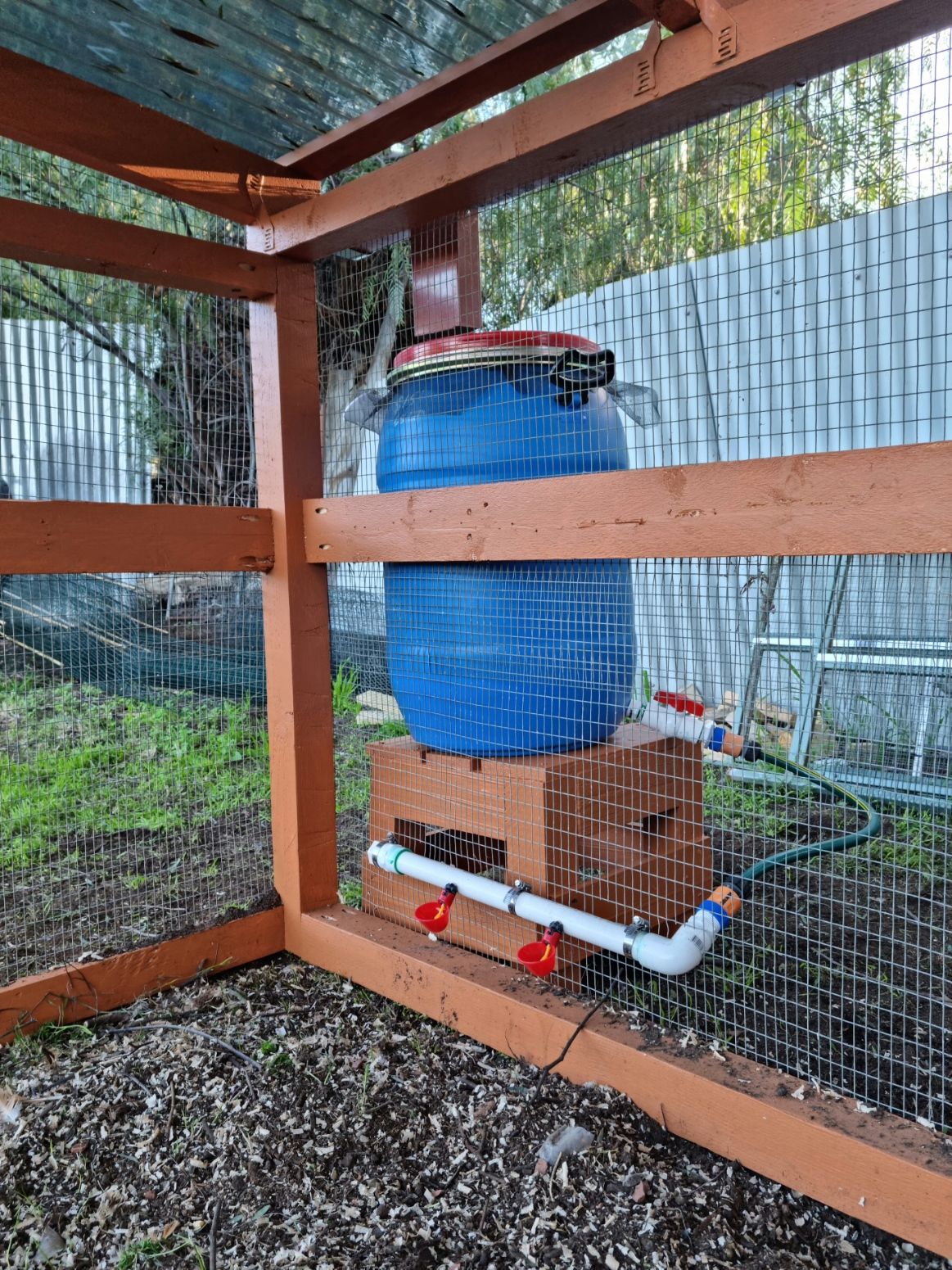 Barnstyle chicken coop with gravity fee... Bunnings community