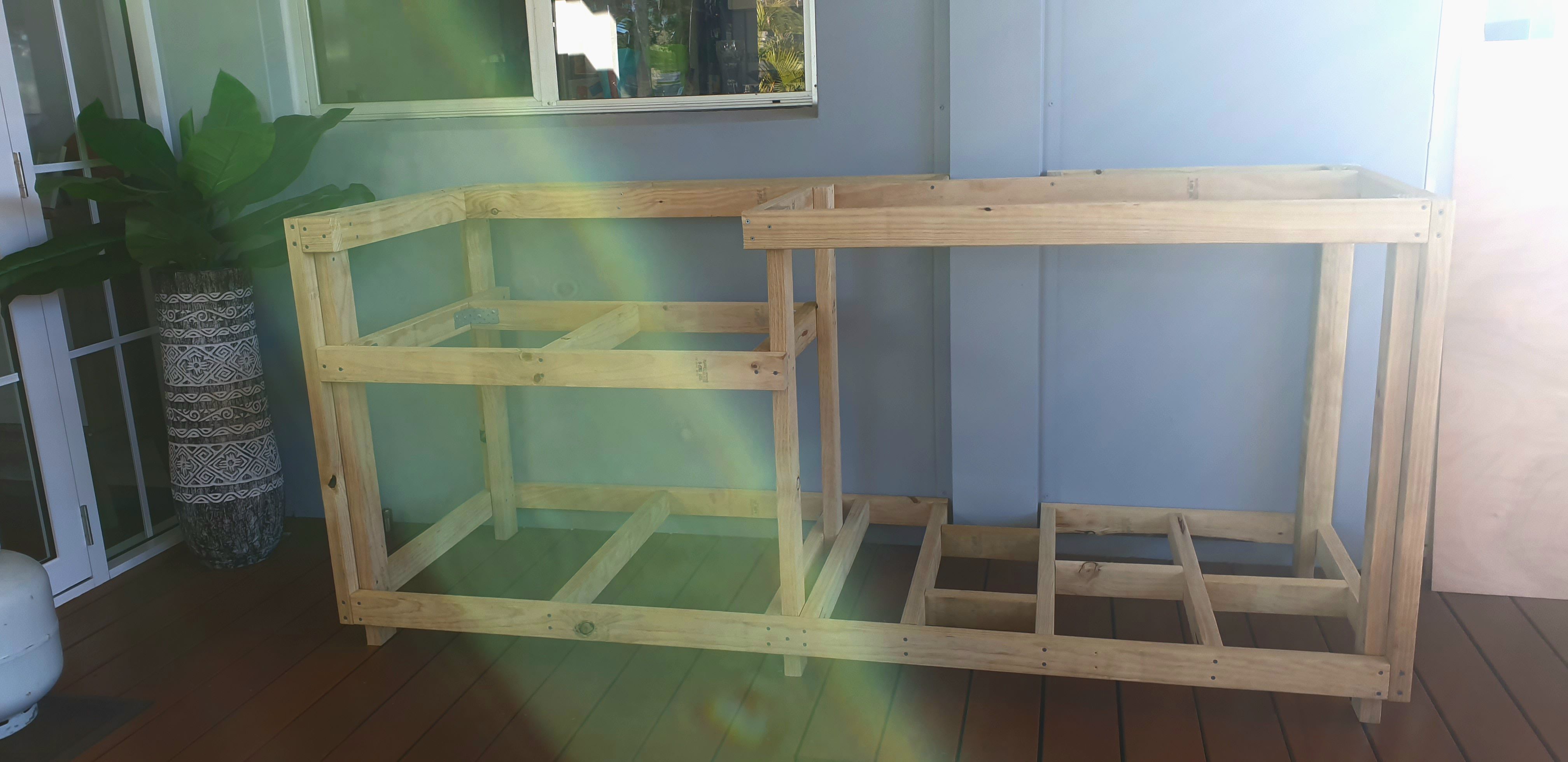 Built in BBQ dog kennel Bunnings community