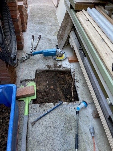 Ryobi grinder & diamond disc was a must for this job