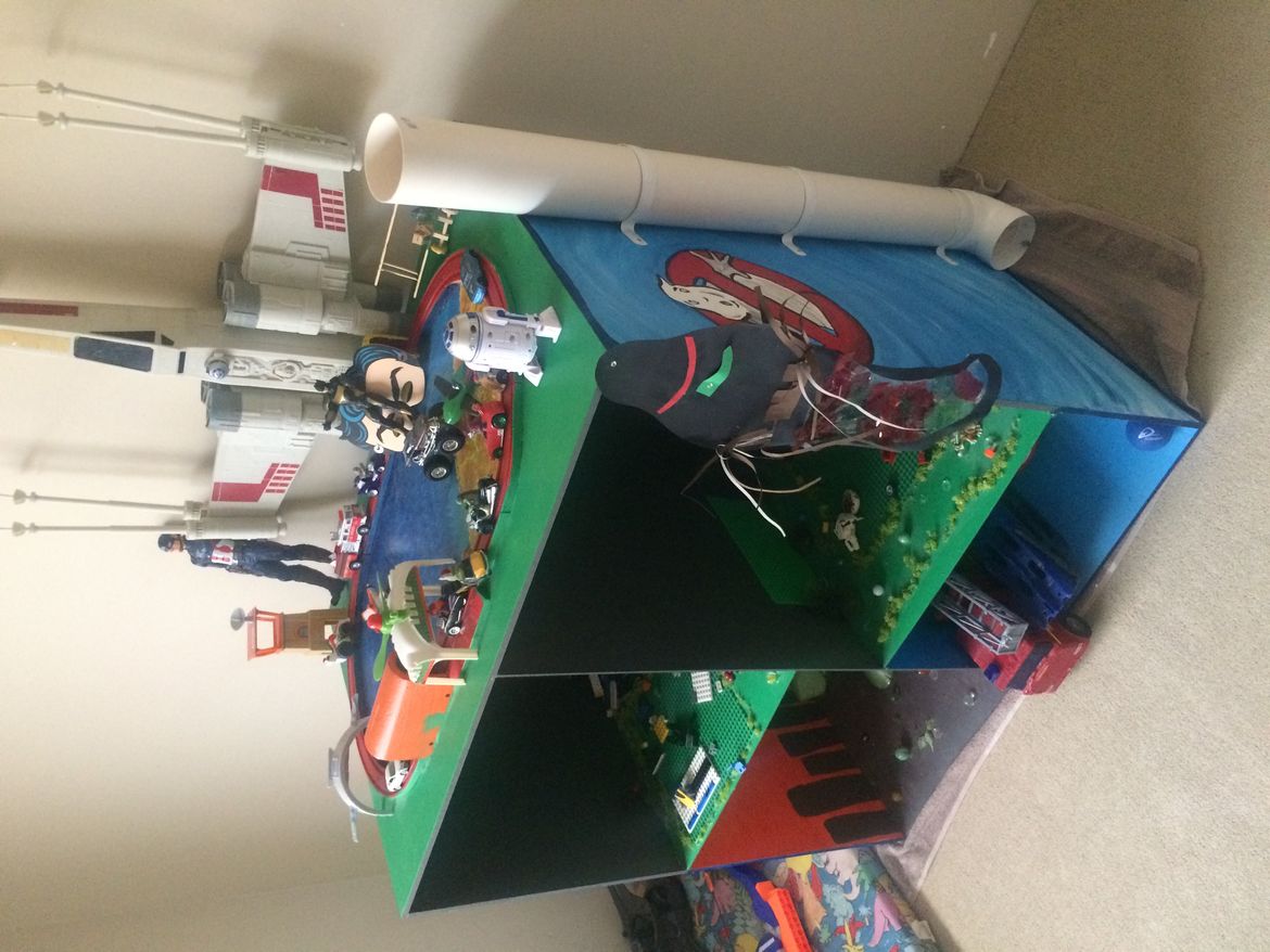 The boys doll house!