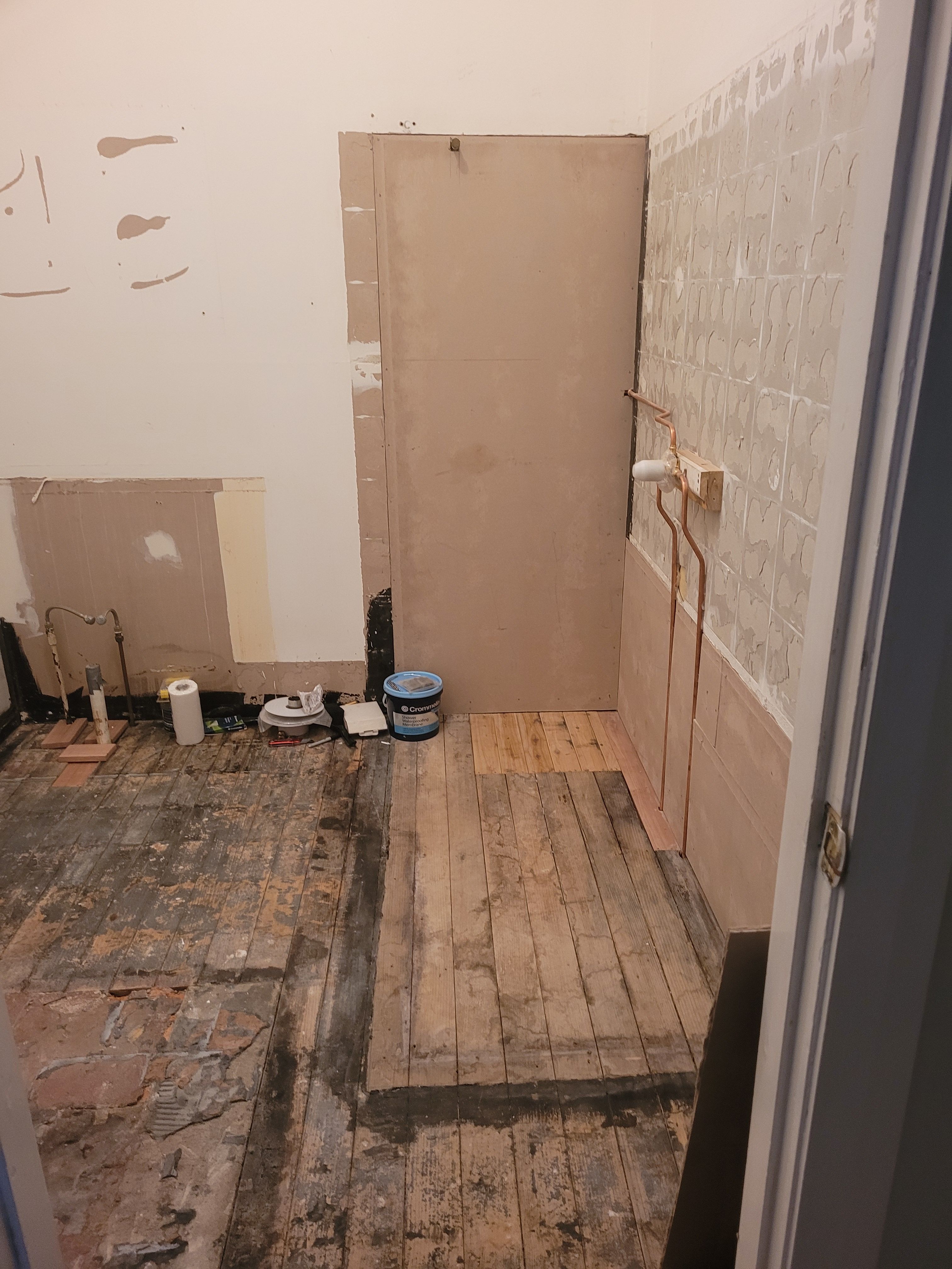 Budget bathroom reno with skylight Bunnings community