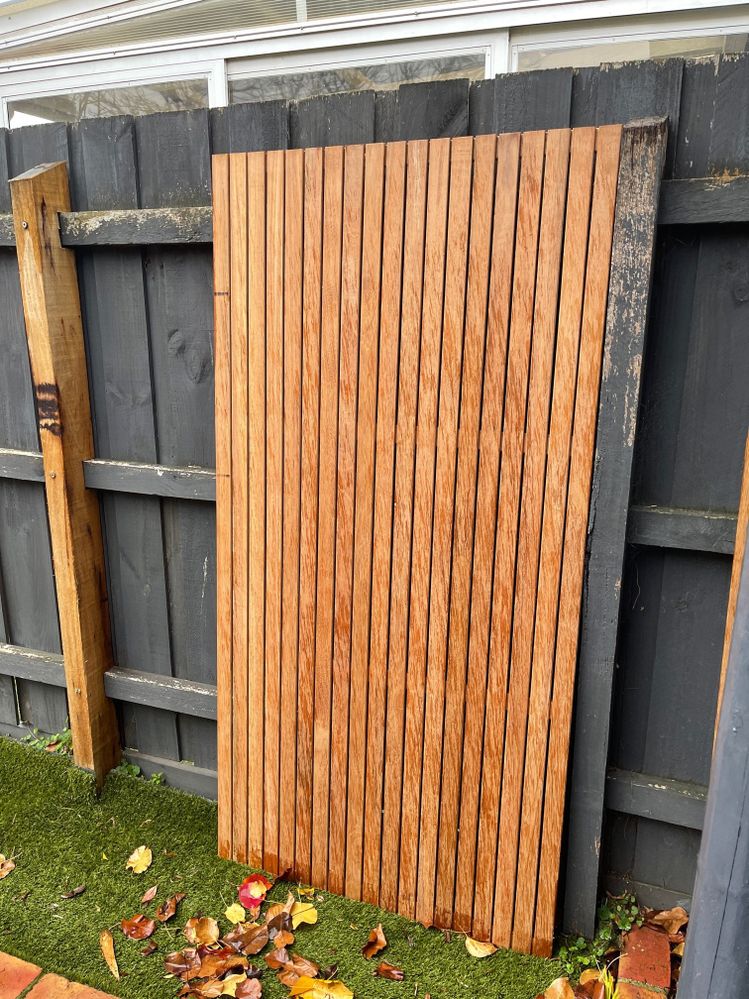 How to attach slatted panels on to the fence