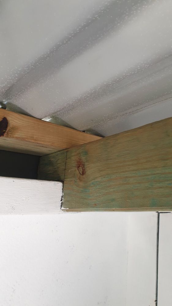 no insulation under colour bond roof