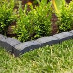 Stone garden edging.jpeg