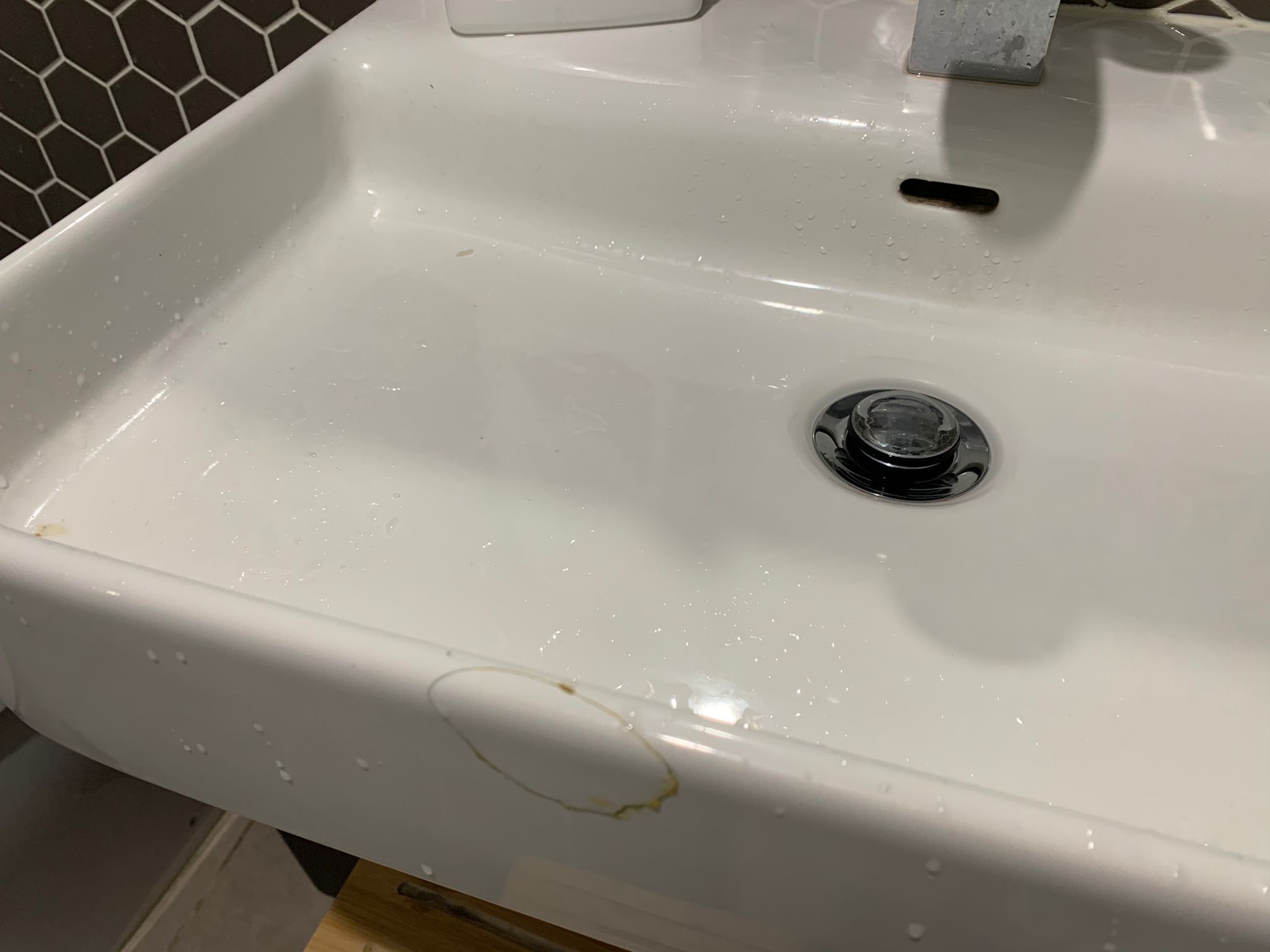 How to fix the chipped bathroom sink? Bunnings community