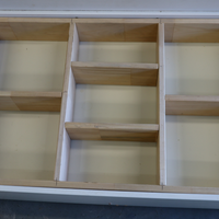 6.2 Place drawer divider in drawer.png
