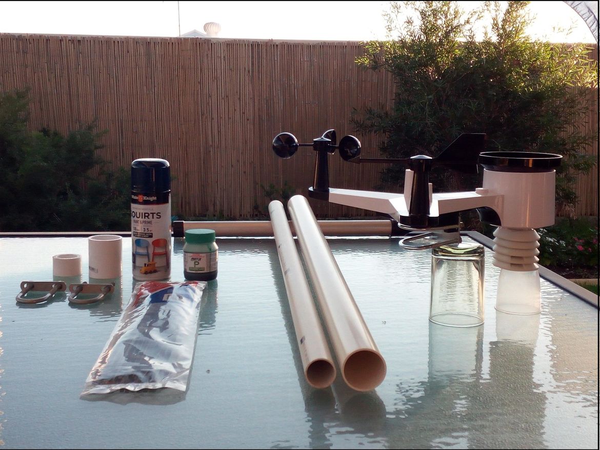 The rest of the station is inside.