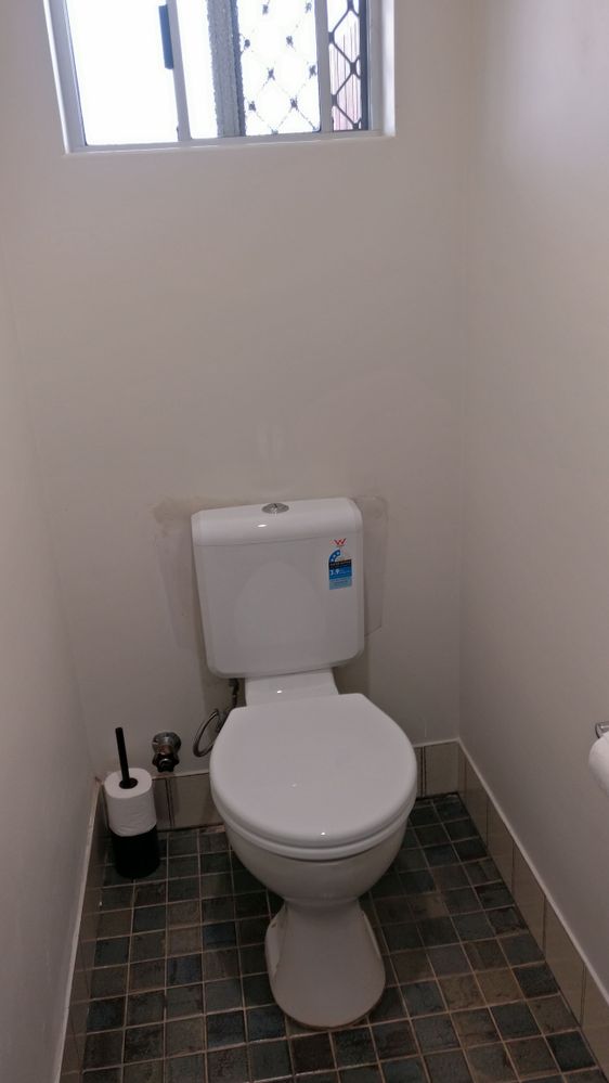 Toilet 2.jpg