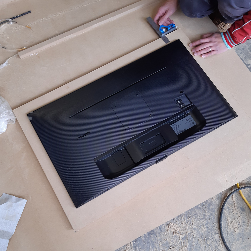 9.1 Measuring frame for monitor.png