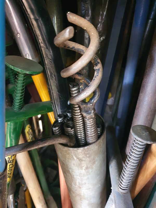 How to fix downpipe water leak? Bunnings community