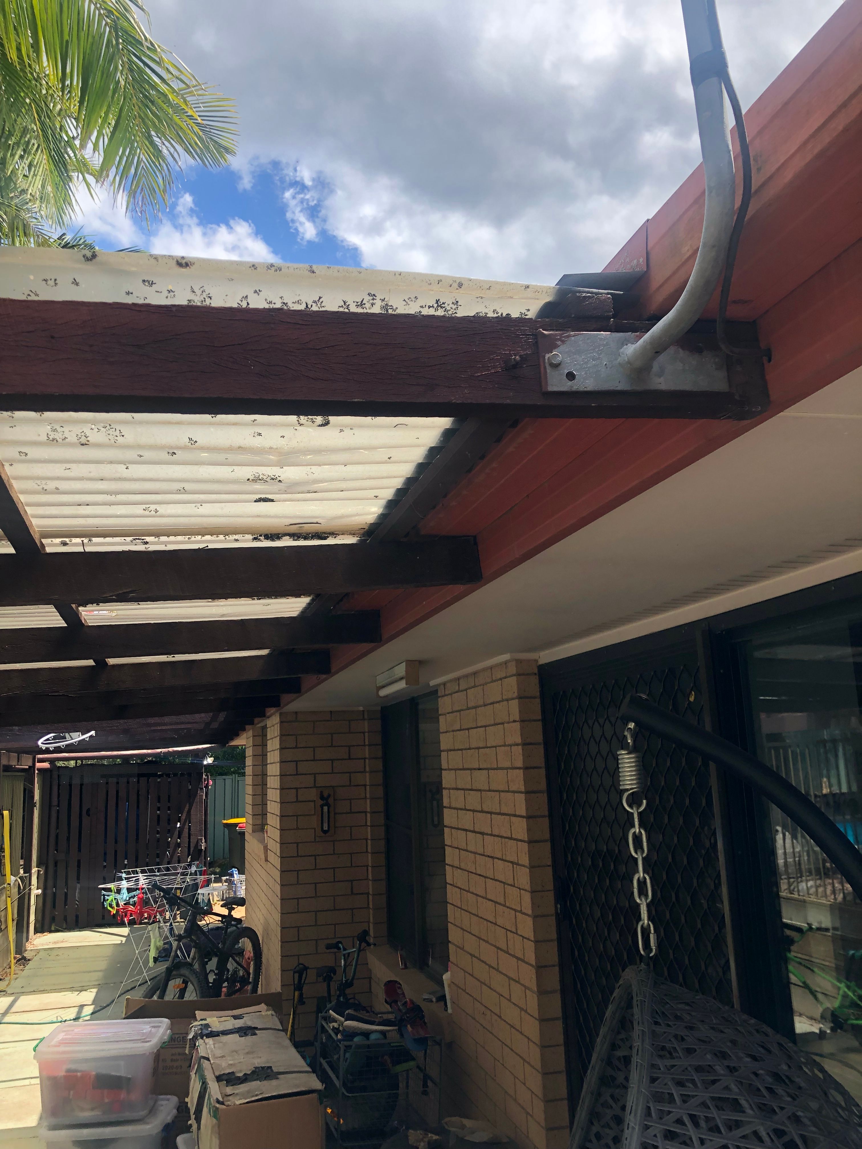 How to lift a patio roof? Bunnings community