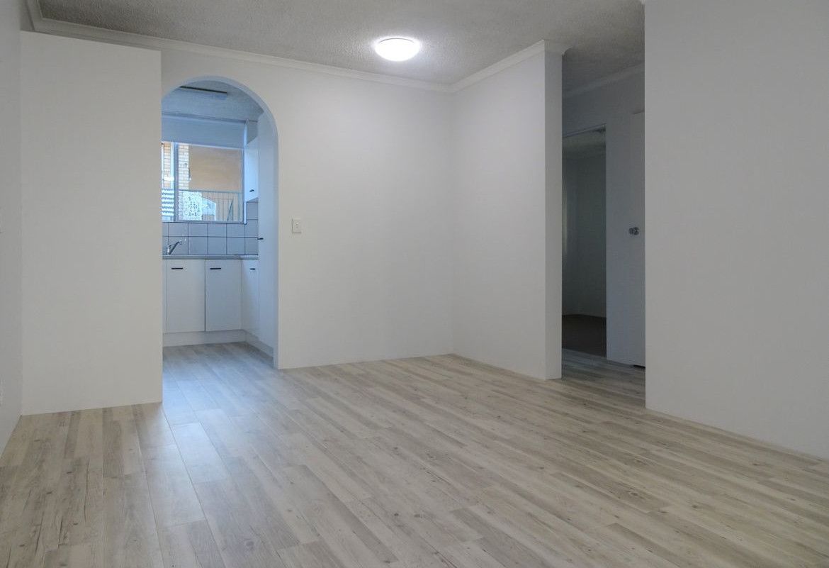apartment_floor.JPG