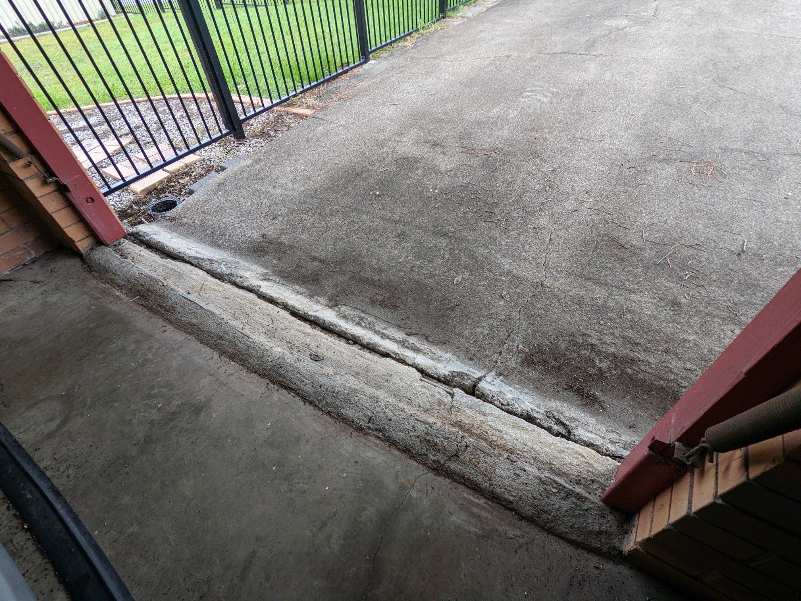 How to stop water coming in from under t... Bunnings community