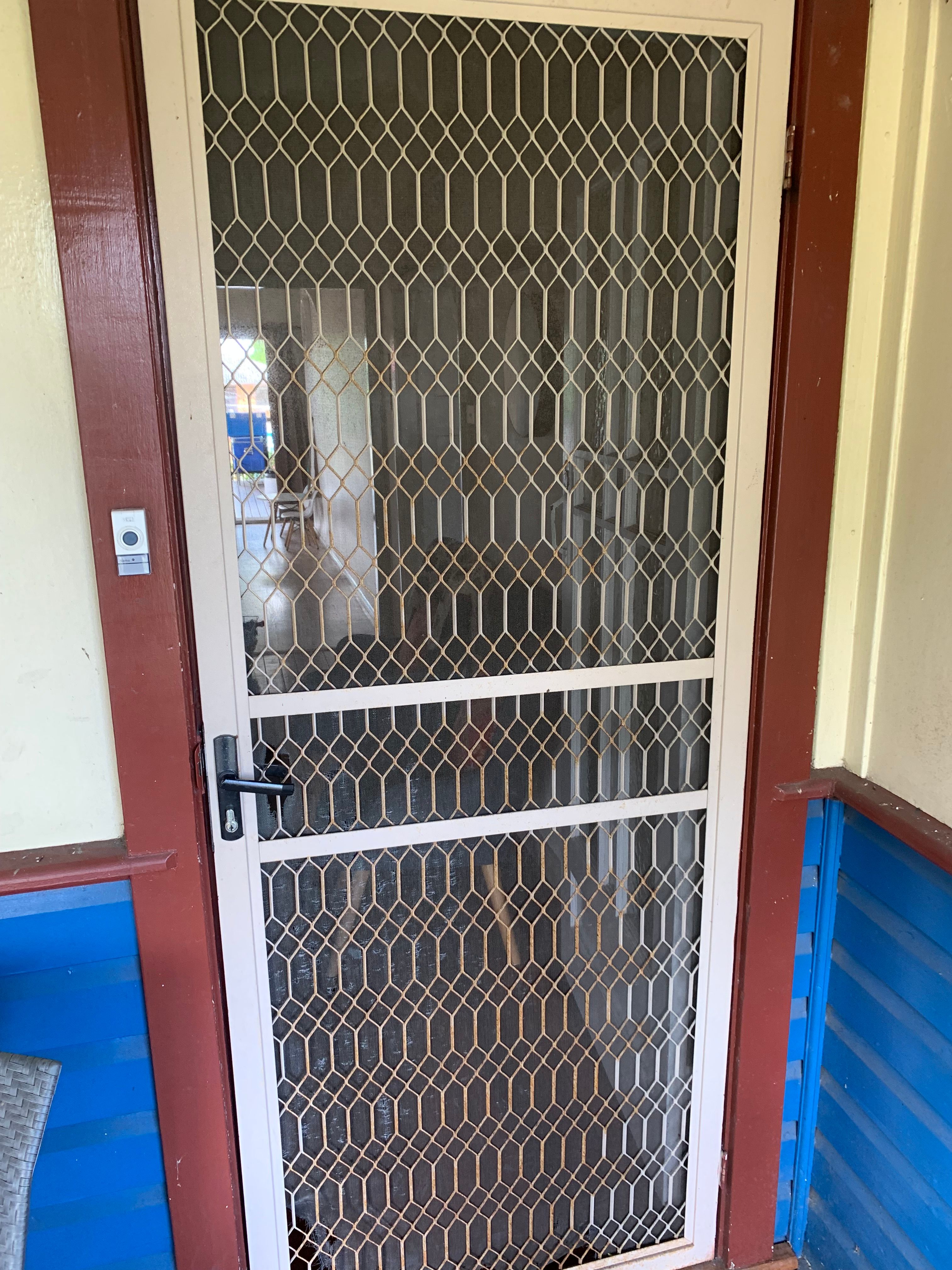 How to prepare and paint a steel securit... Bunnings community