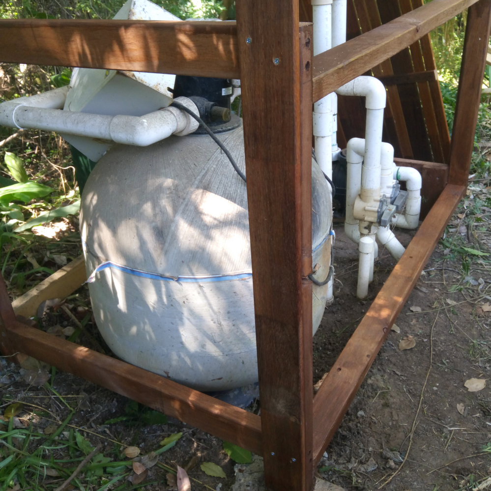 5.4 Last board attached to frame leg.png