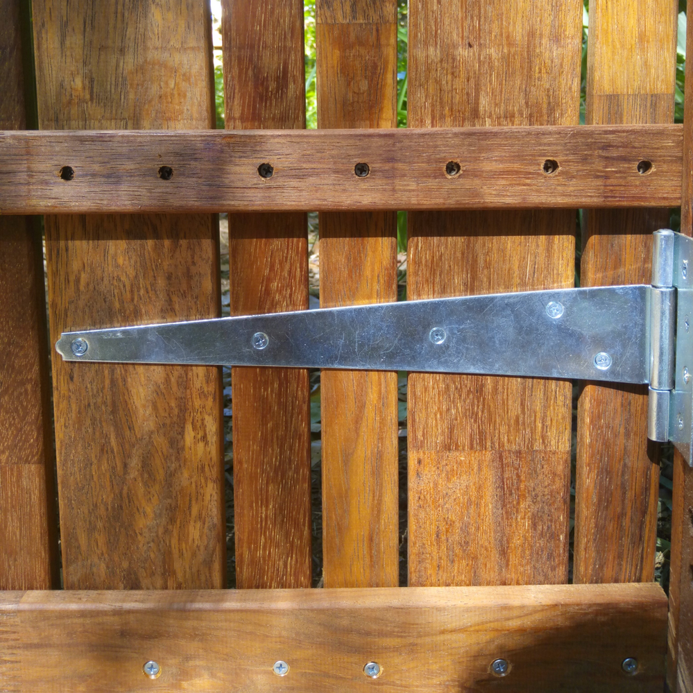 10.5 Door attached to frame with hinge.png