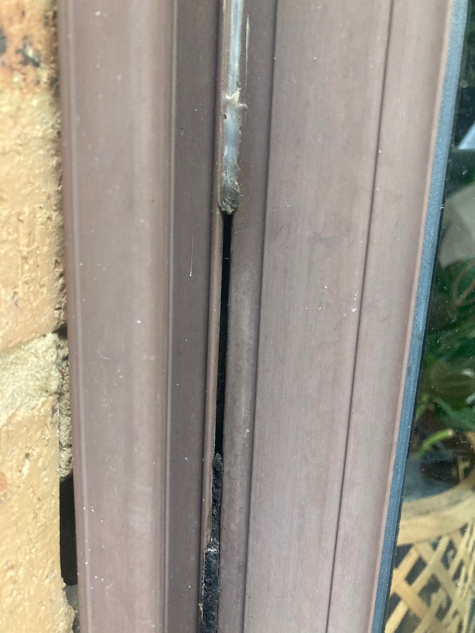 How to close gap between sliding door fr... Bunnings community