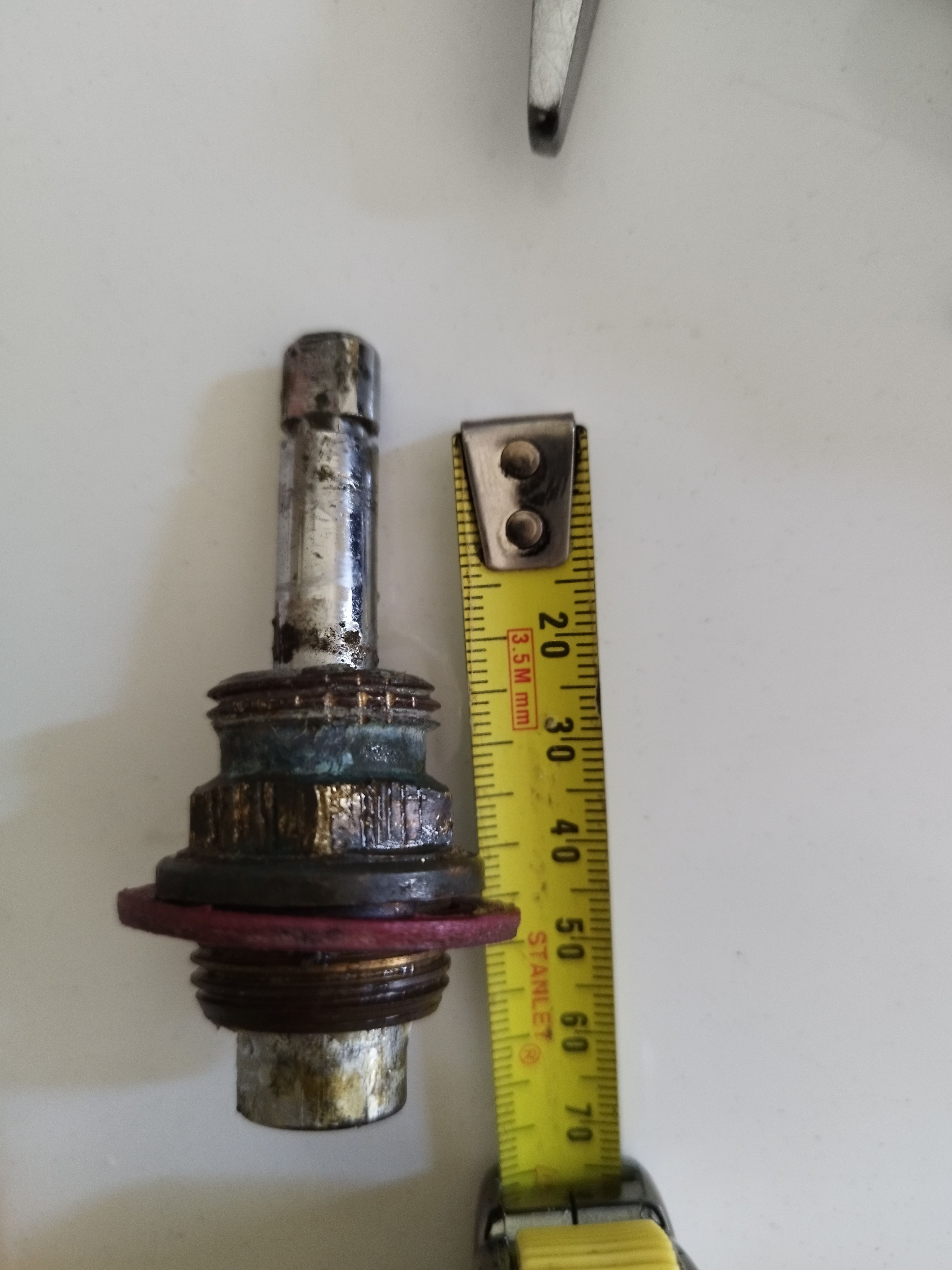 How to replace old basin spindles? Bunnings community